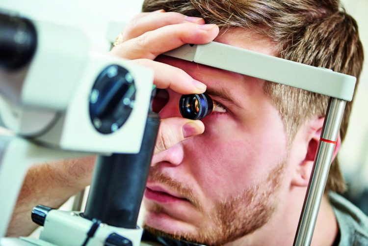 Fundoscopy with Eye Drops